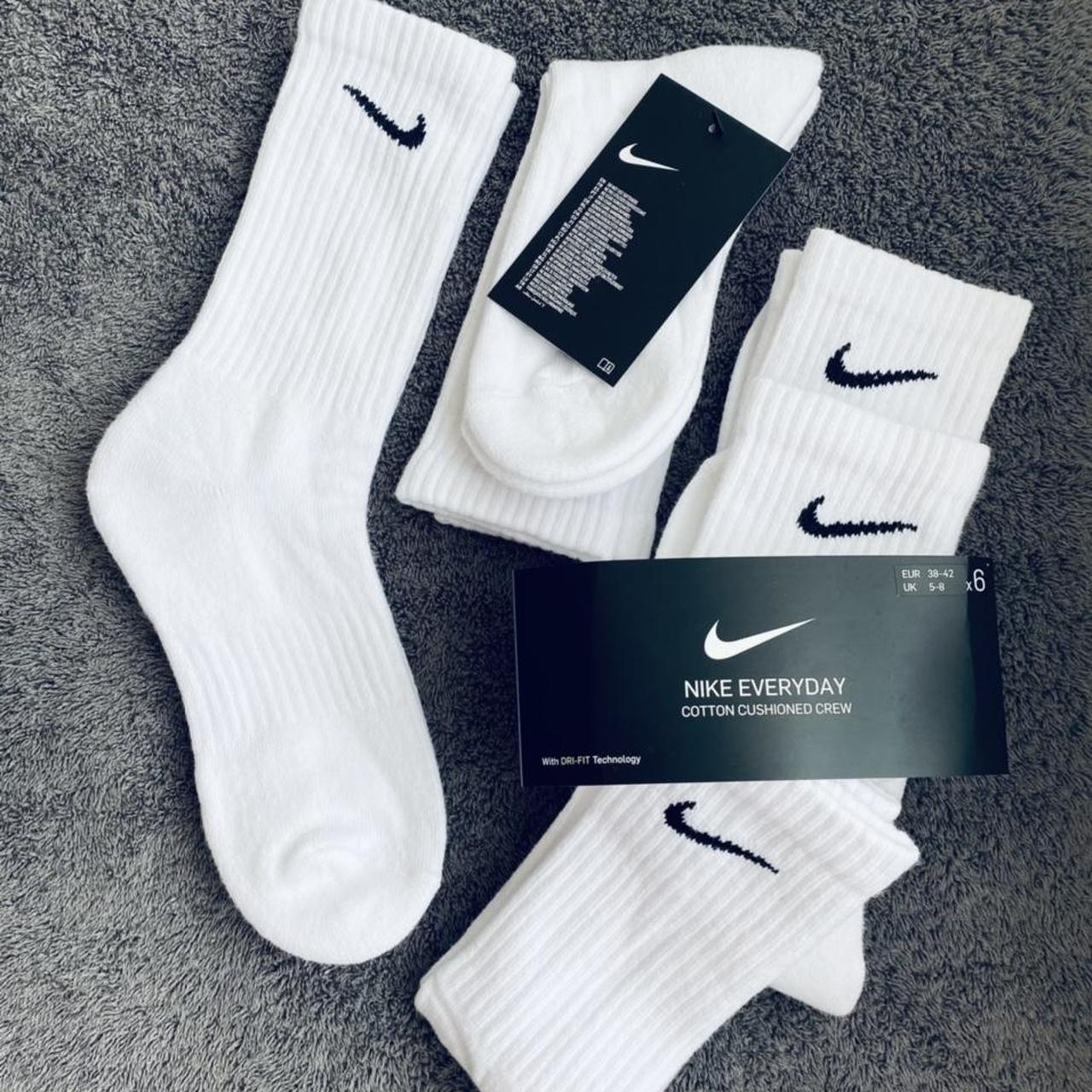 Nike Men's Black and White Socks | Depop