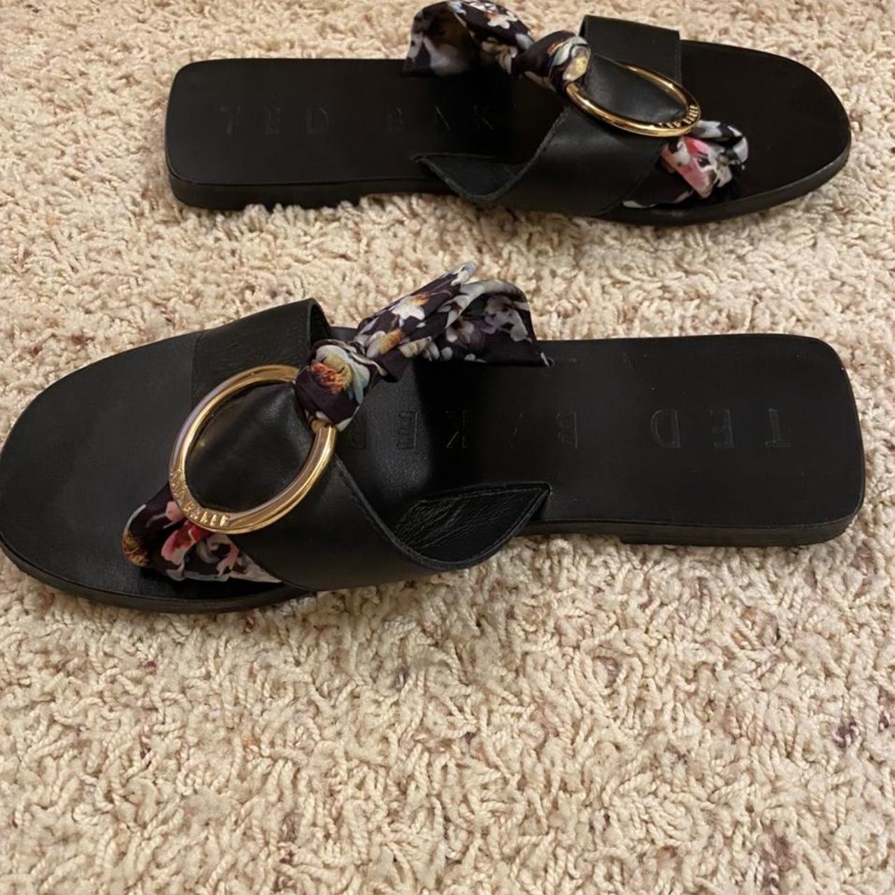 Ted baker 2025 maliyar sandals