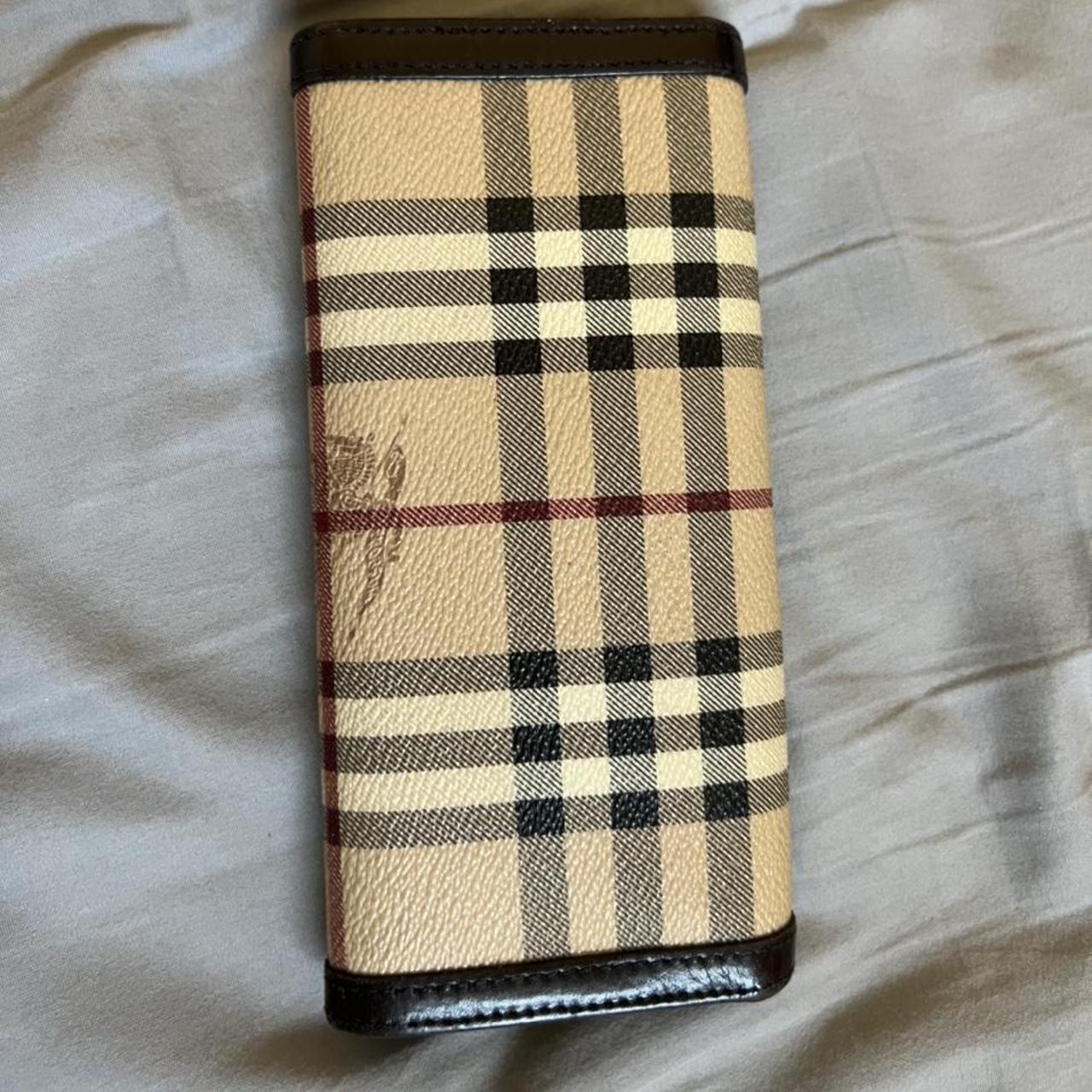 Like brand new Burberry wallet heart collection  - Depop