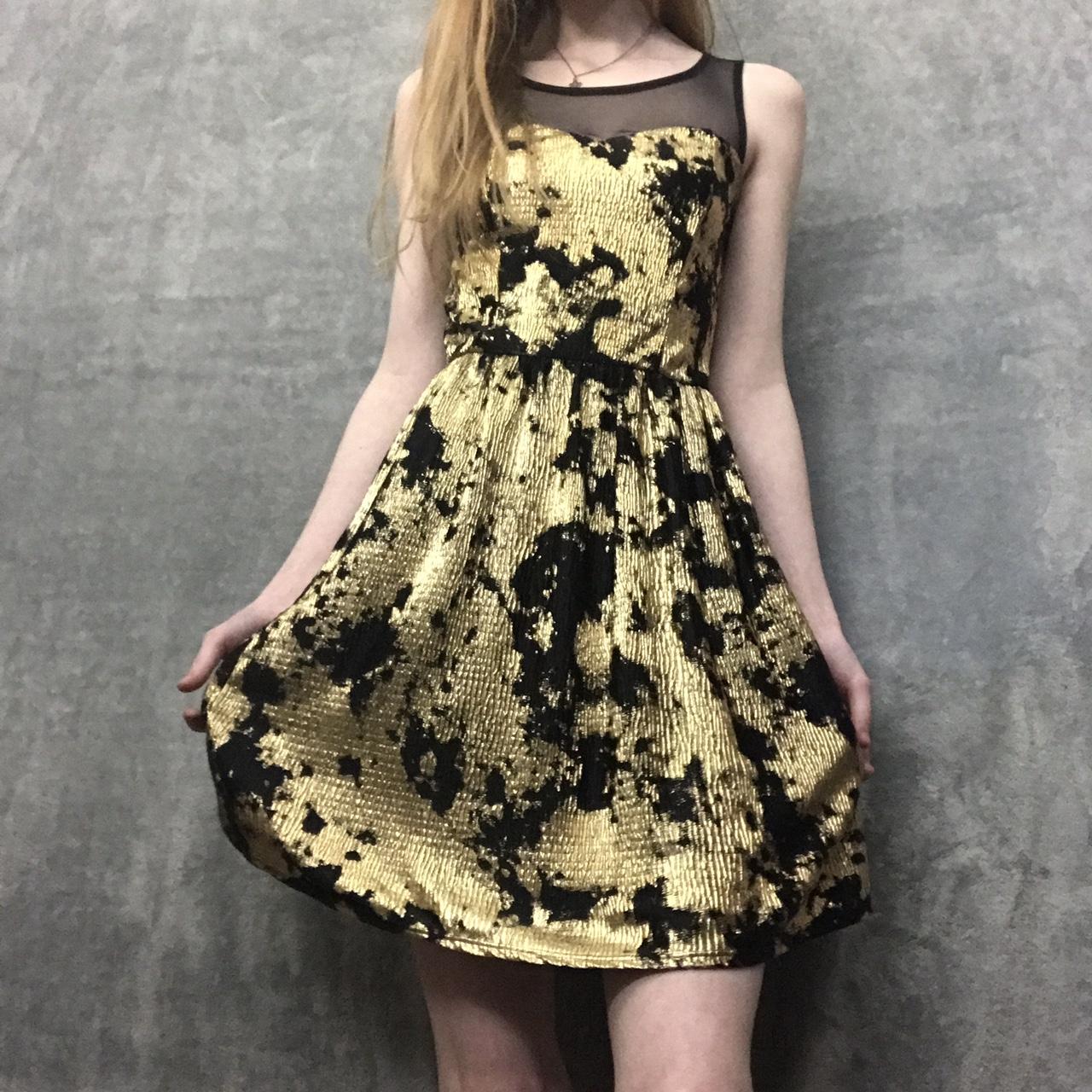 BONGO Women's Black and Gold Dress | Depop