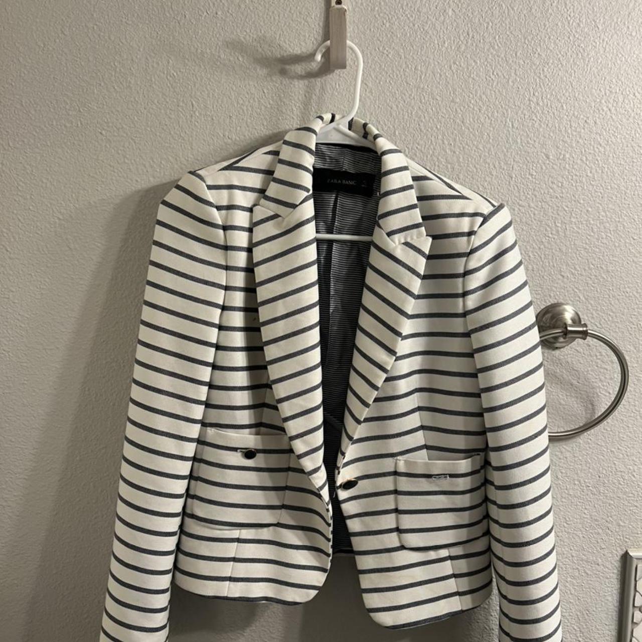 Fitted cropped striped blazer #zara #blazer