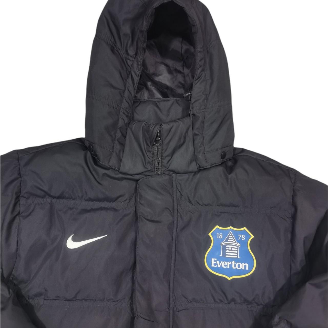 Everton coat clearance