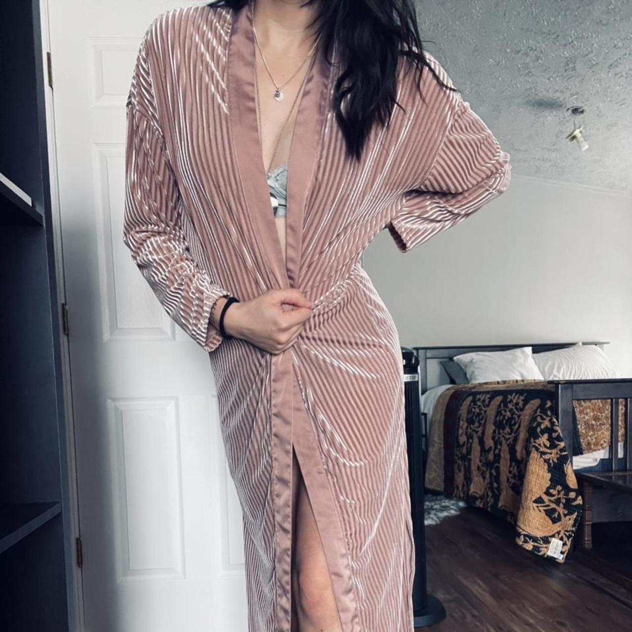 Long light mauve colored robe (tie not included)... - Depop