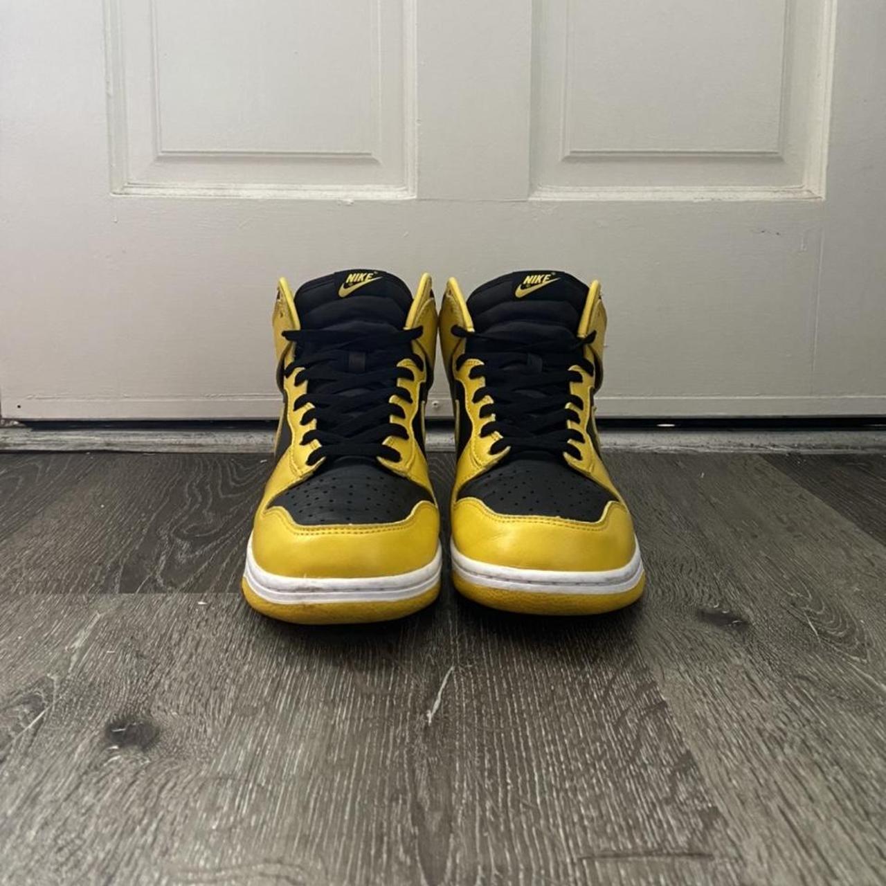 all yellow nike basketball shoes