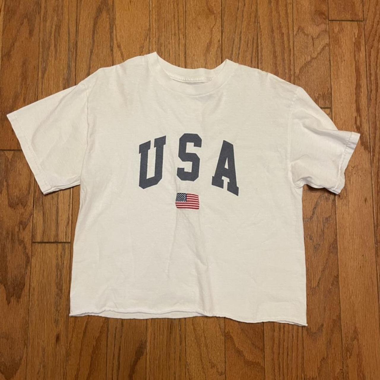 Brandy Melville USA tshirt - Depop