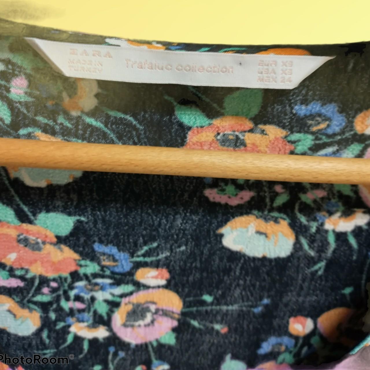 Zara Peplum Floral Top Button Loops Ruched... Depop