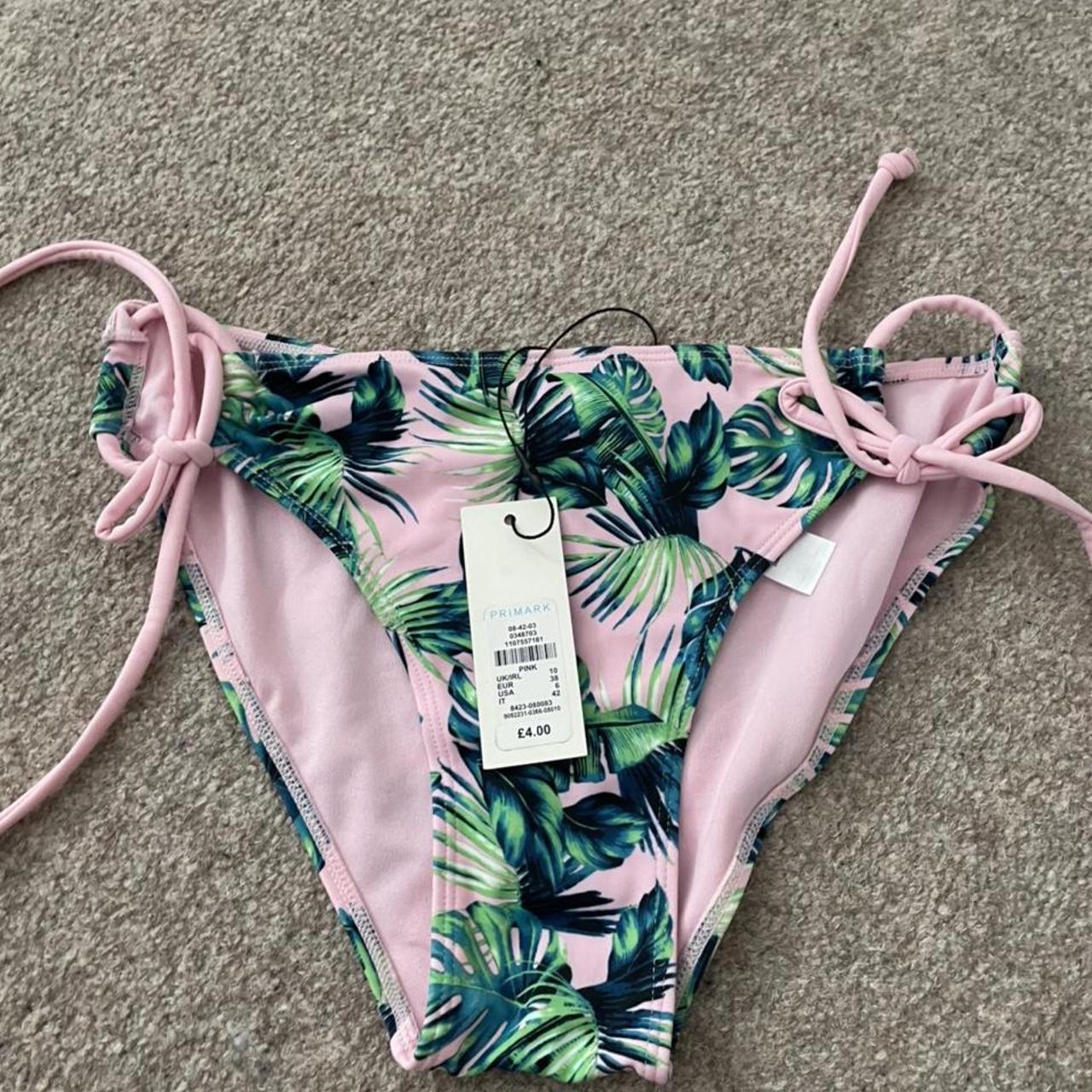 Primark Women's Green and White Bikinisandtankinisets Depop