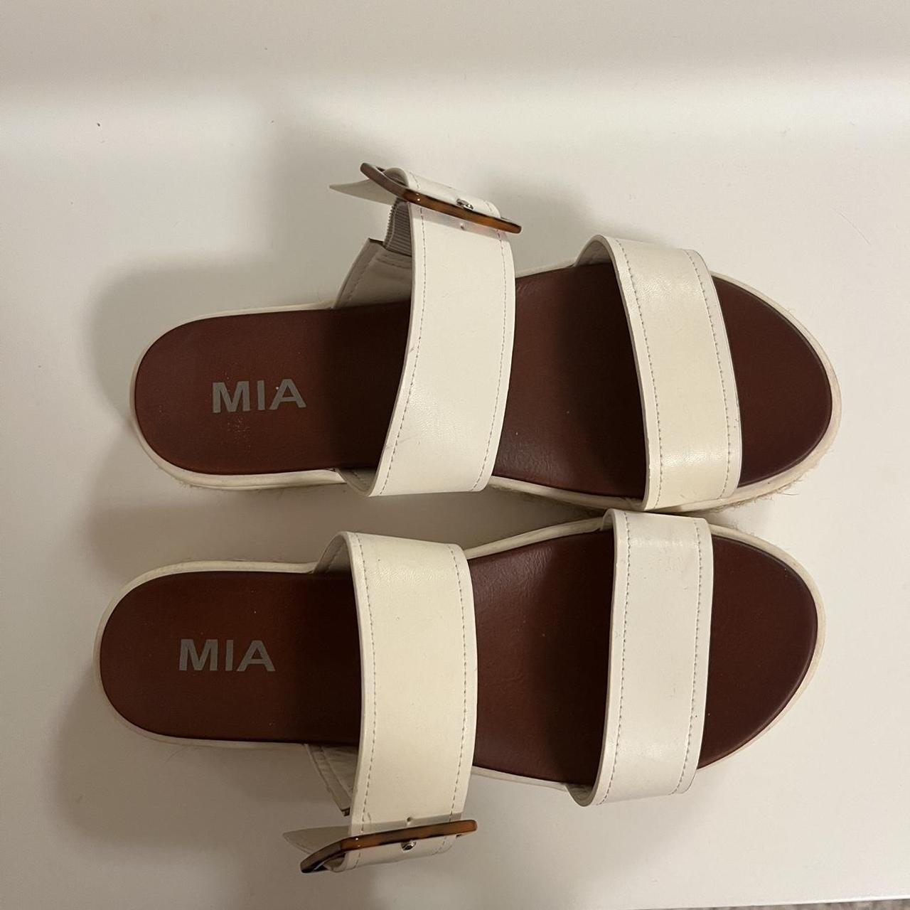 Mia leopard store platform sandals