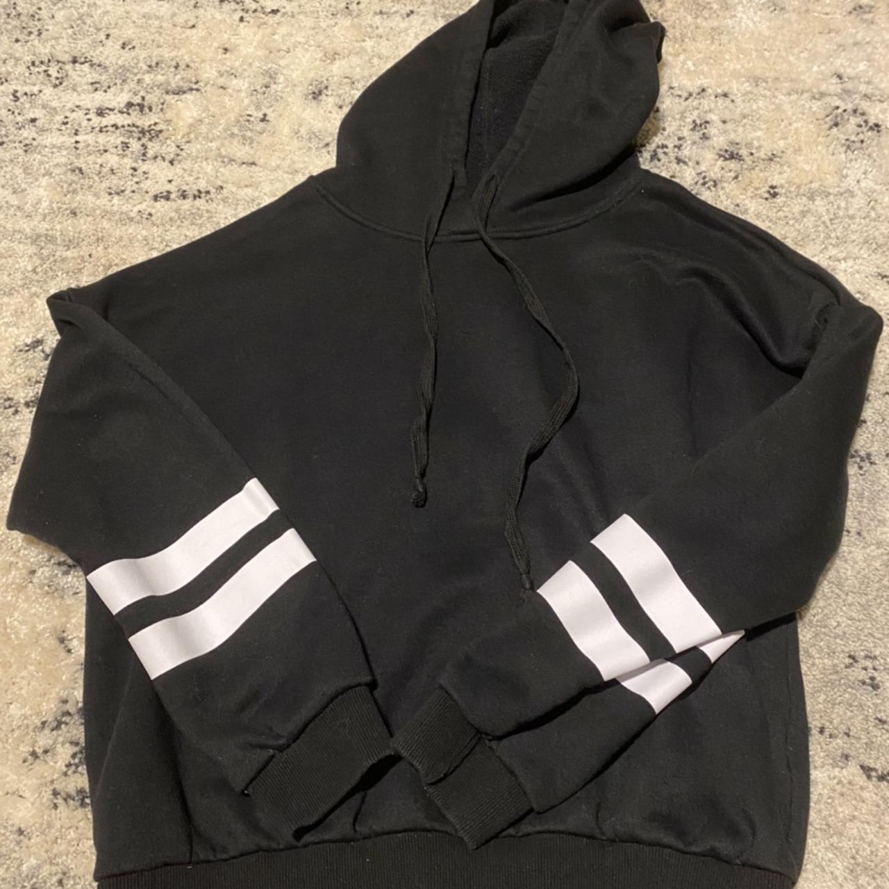 SUPER CUTE BLACK HOODIE🖤🖤 -No flaws 🎱 -Price is... - Depop