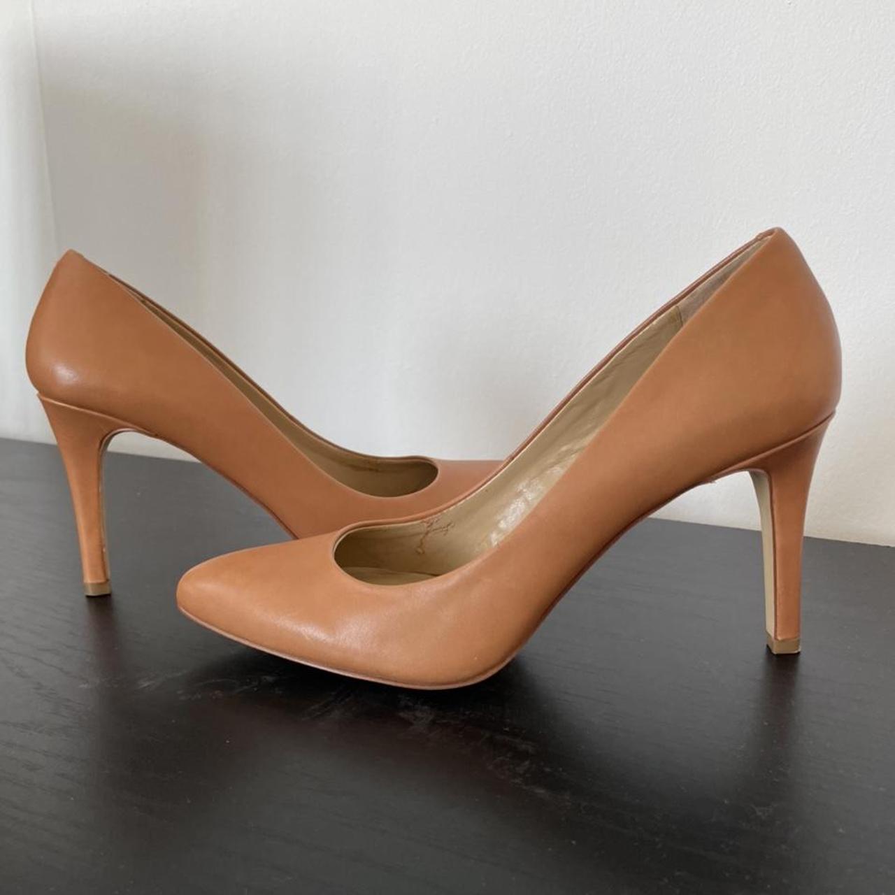 Ann taylor hot sale perfect pump