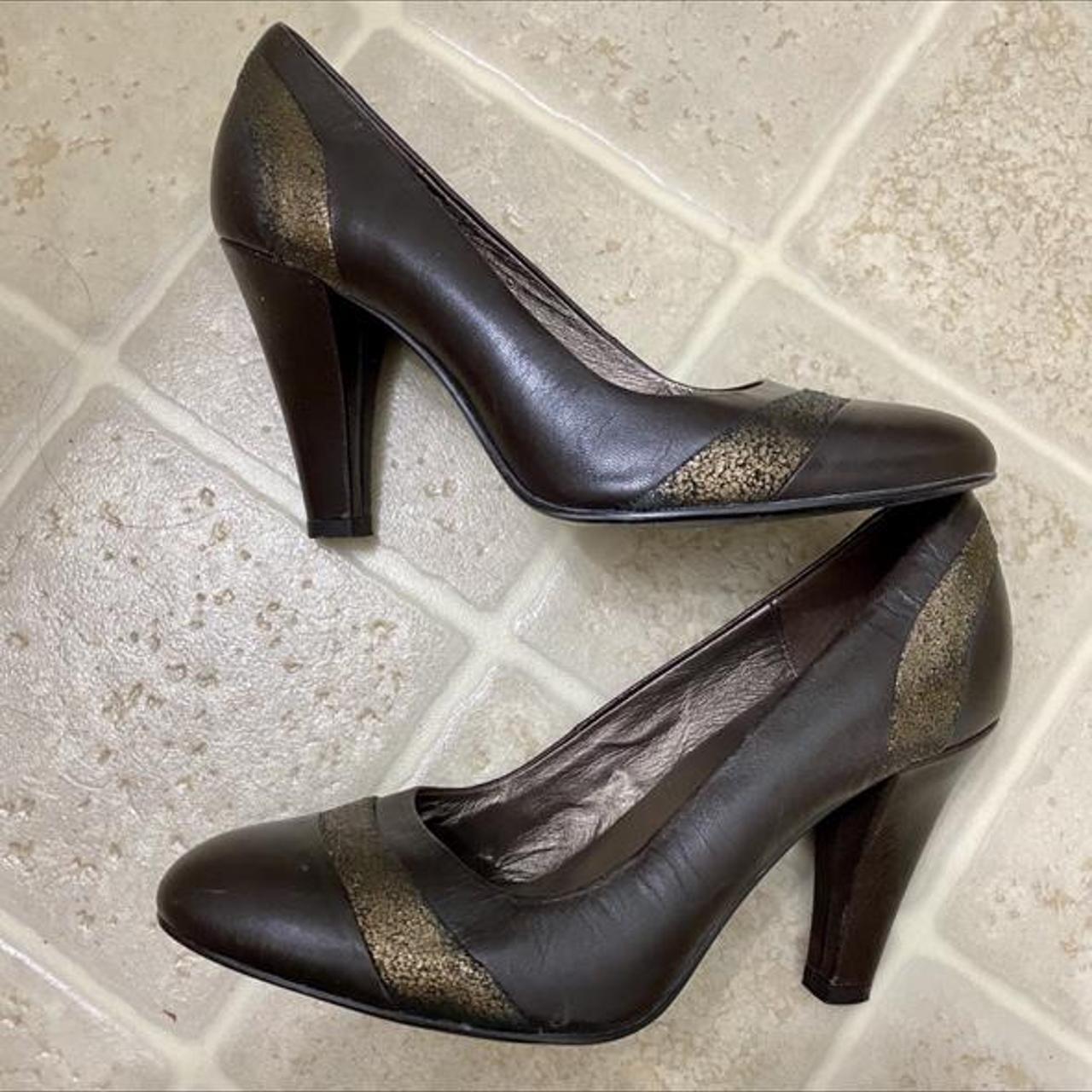 ALDO Closed Toe Brown & Gold Pumps Rounded closed... - Depop