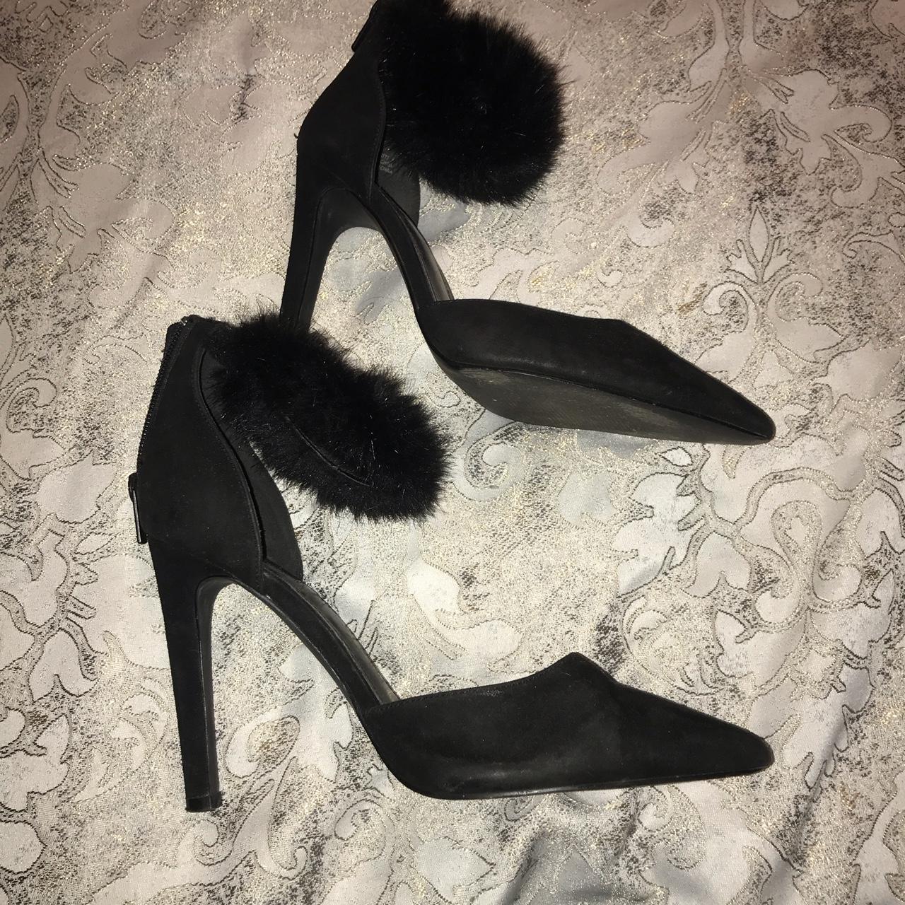 Size 8.5 heels from Forever 21! Faux fur around the... - Depop