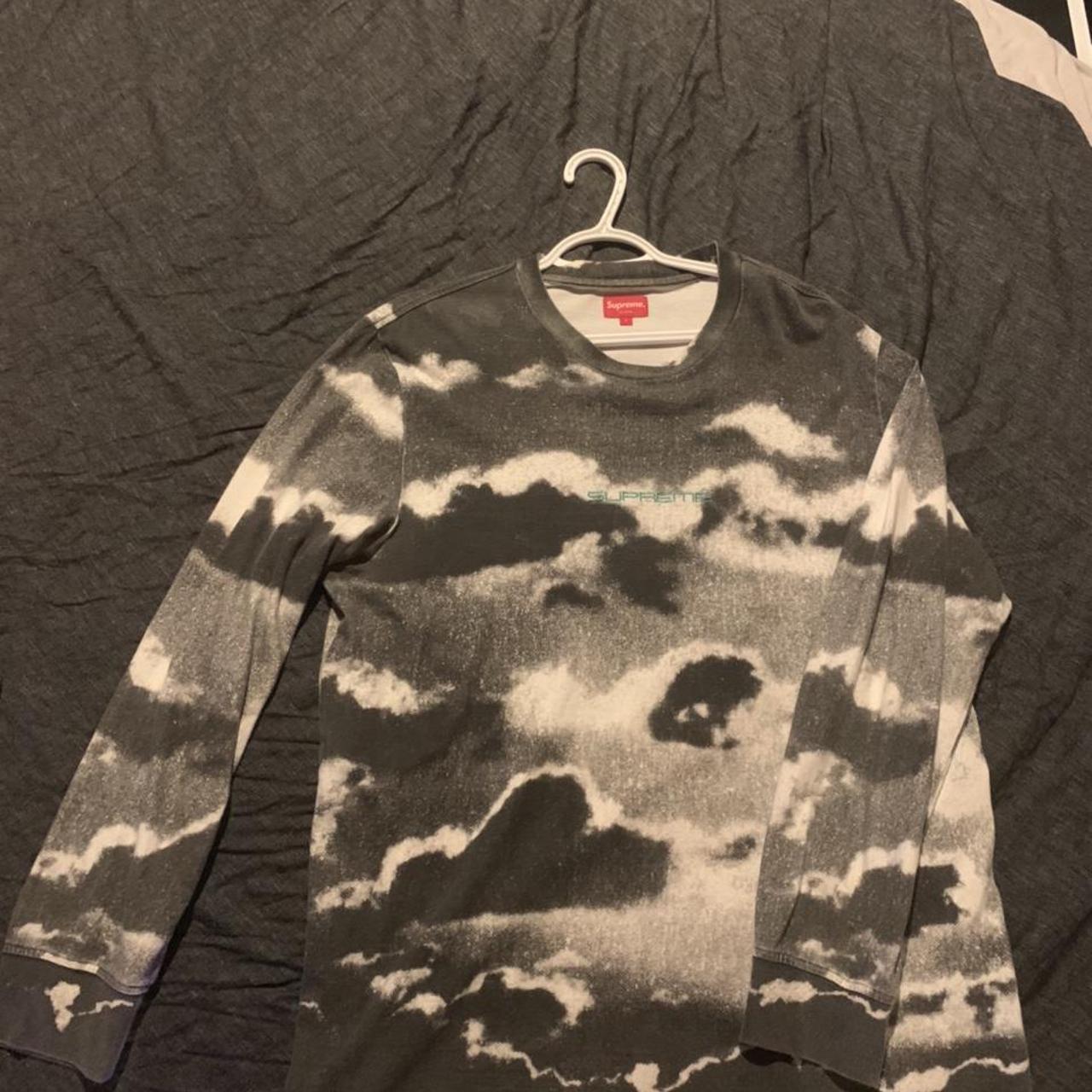 Supreme Cloud Crewneck outlet