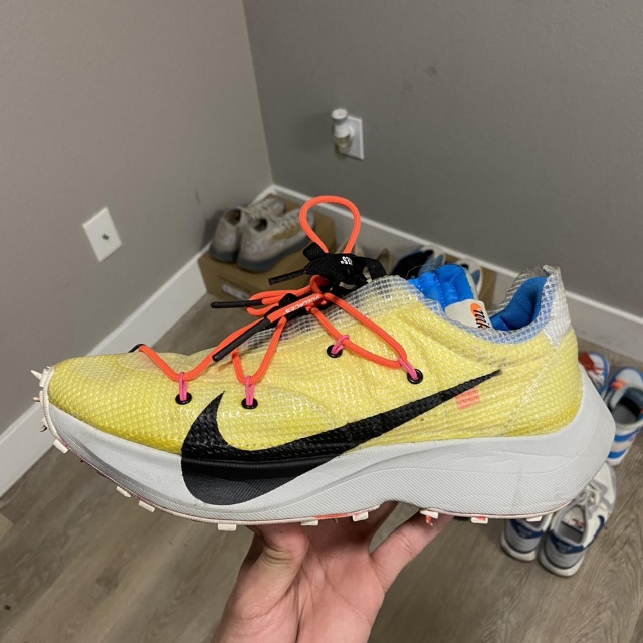 tour yellow off white