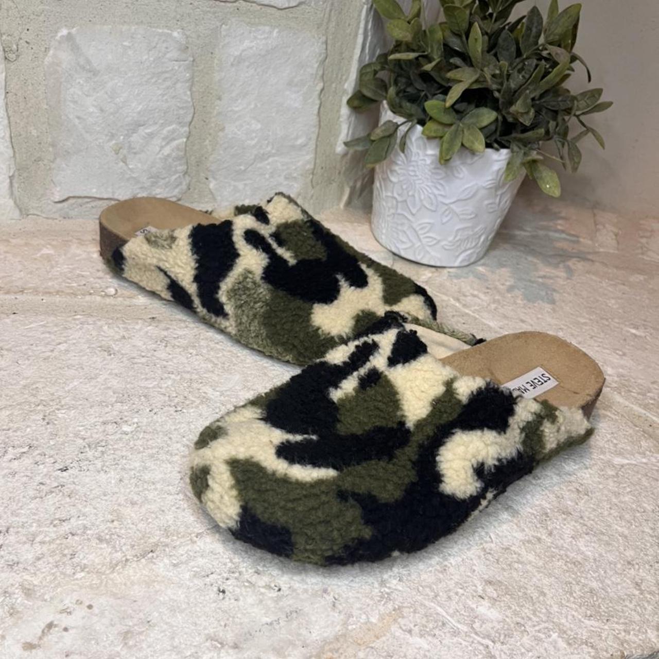 Steve madden best sale camouflage slippers