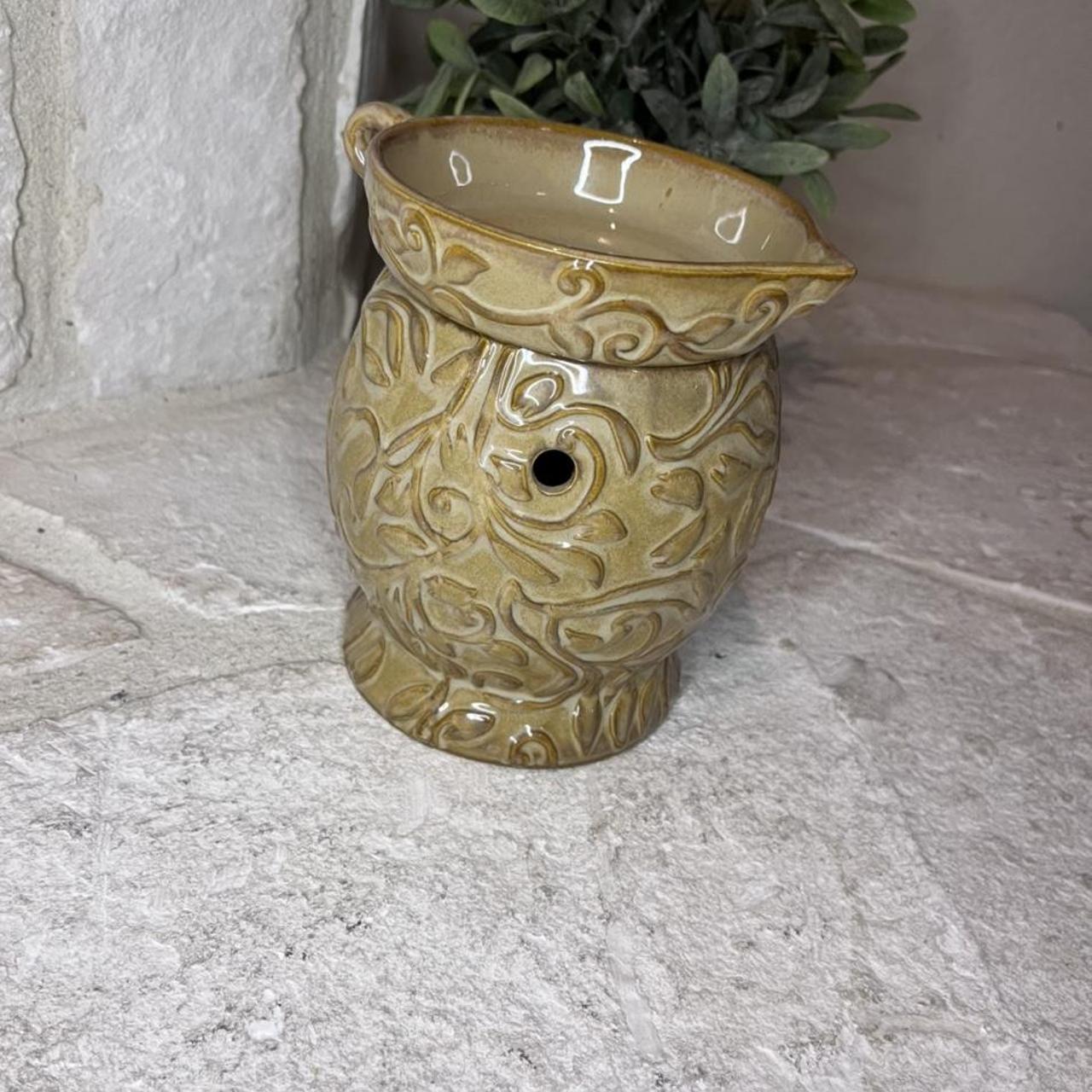 SCENTSY Malta Tan Swirls Retired Full Size Wax... Depop