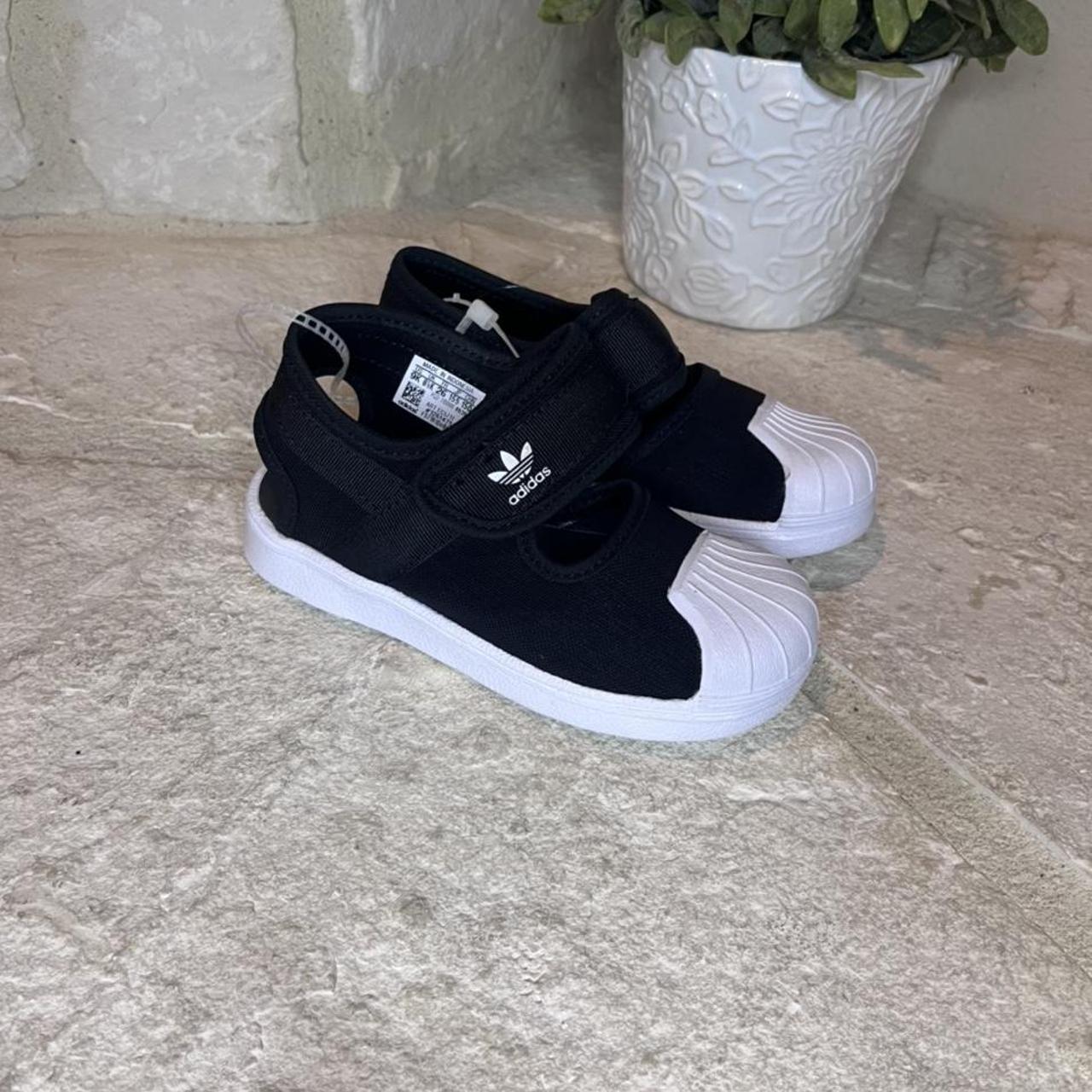 Adidas Black and White Sandals | Depop