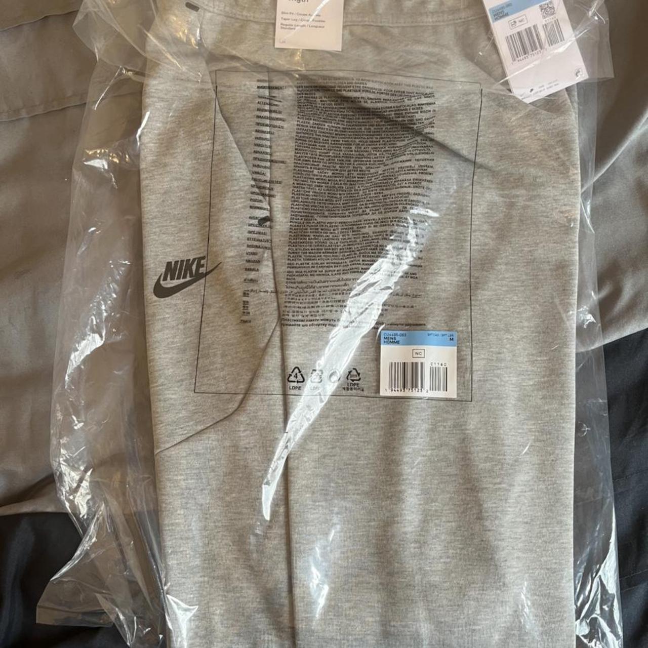 Nike Men's Grey Hoodie | Depop