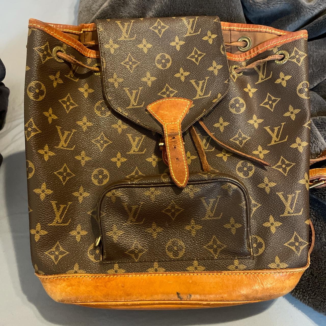 Vintage Louis Vuitton backpack, the backpack has - Depop