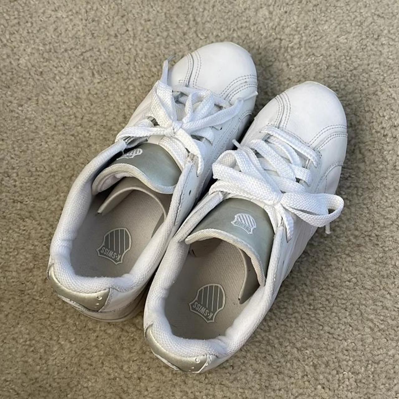 K-Swiss Women's White and Silver Trainers | Depop