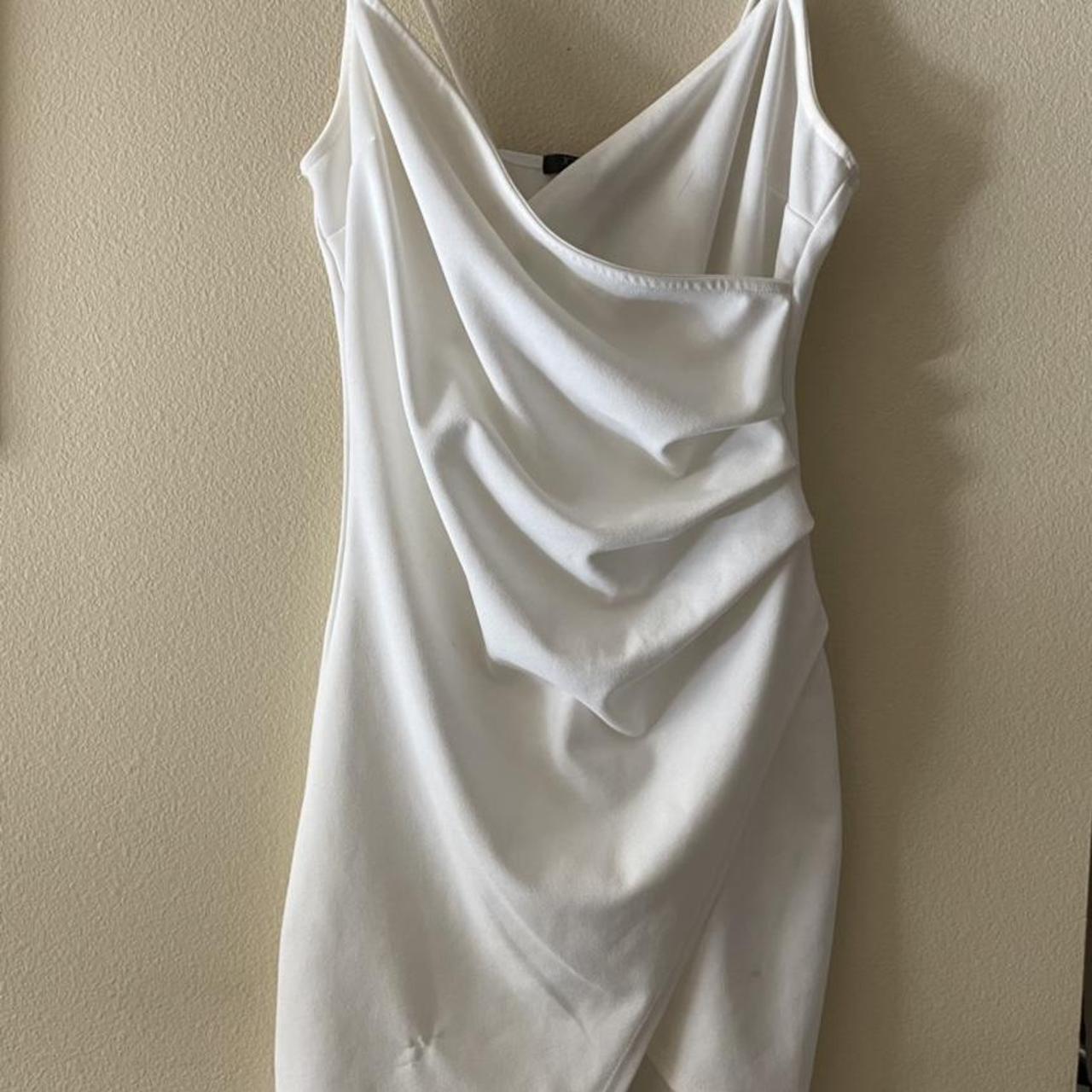 Joe & Elle Ruched White dress Size large. Stretchy... - Depop