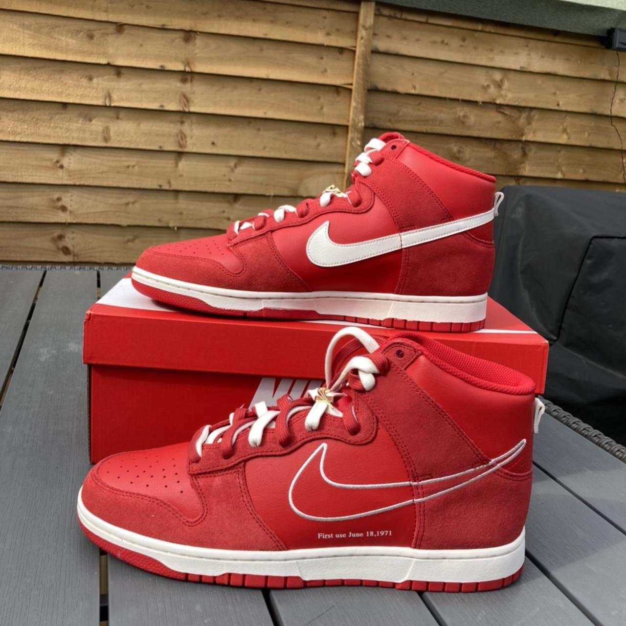 nike dunk high se first use red