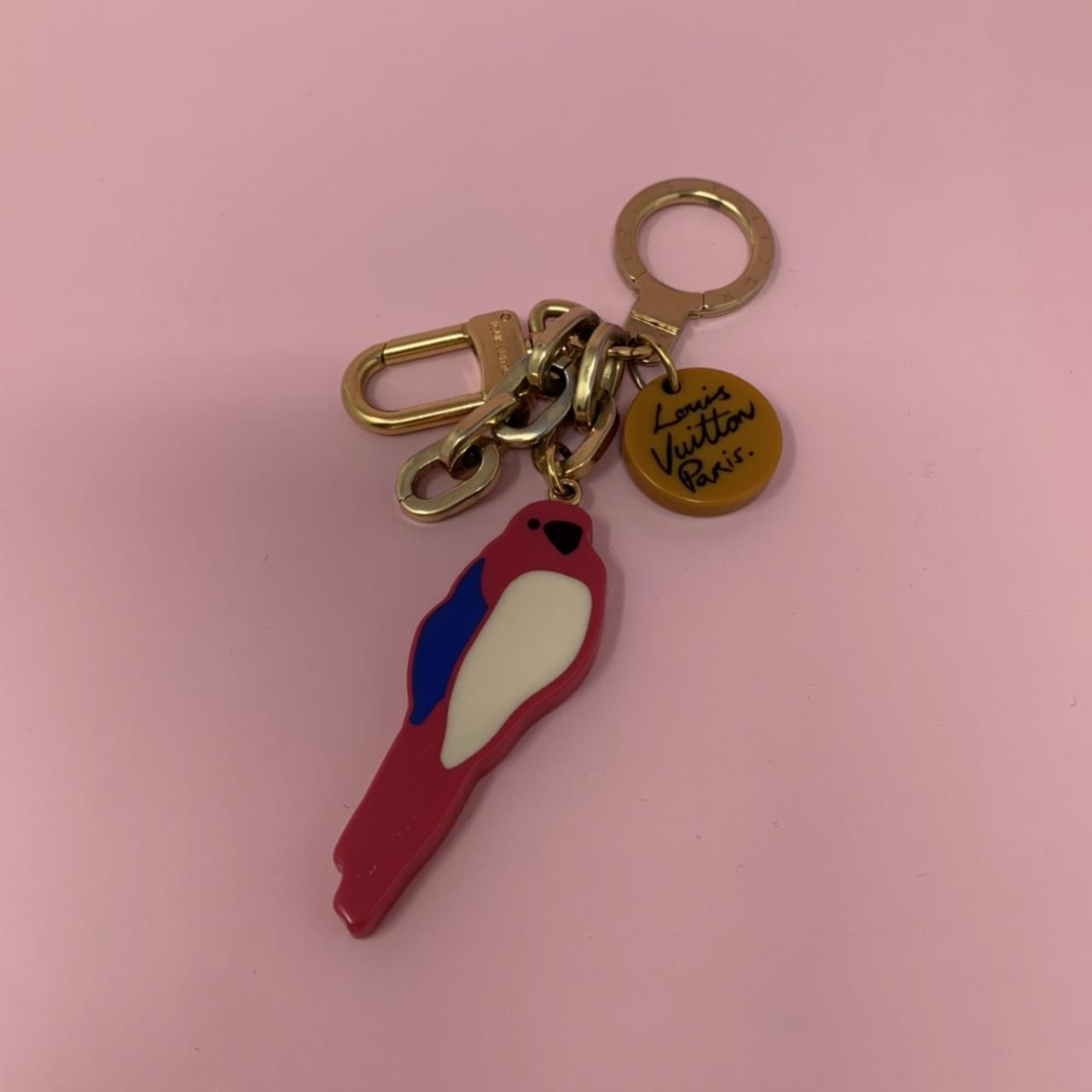 Louis vuitton-keychain - Depop