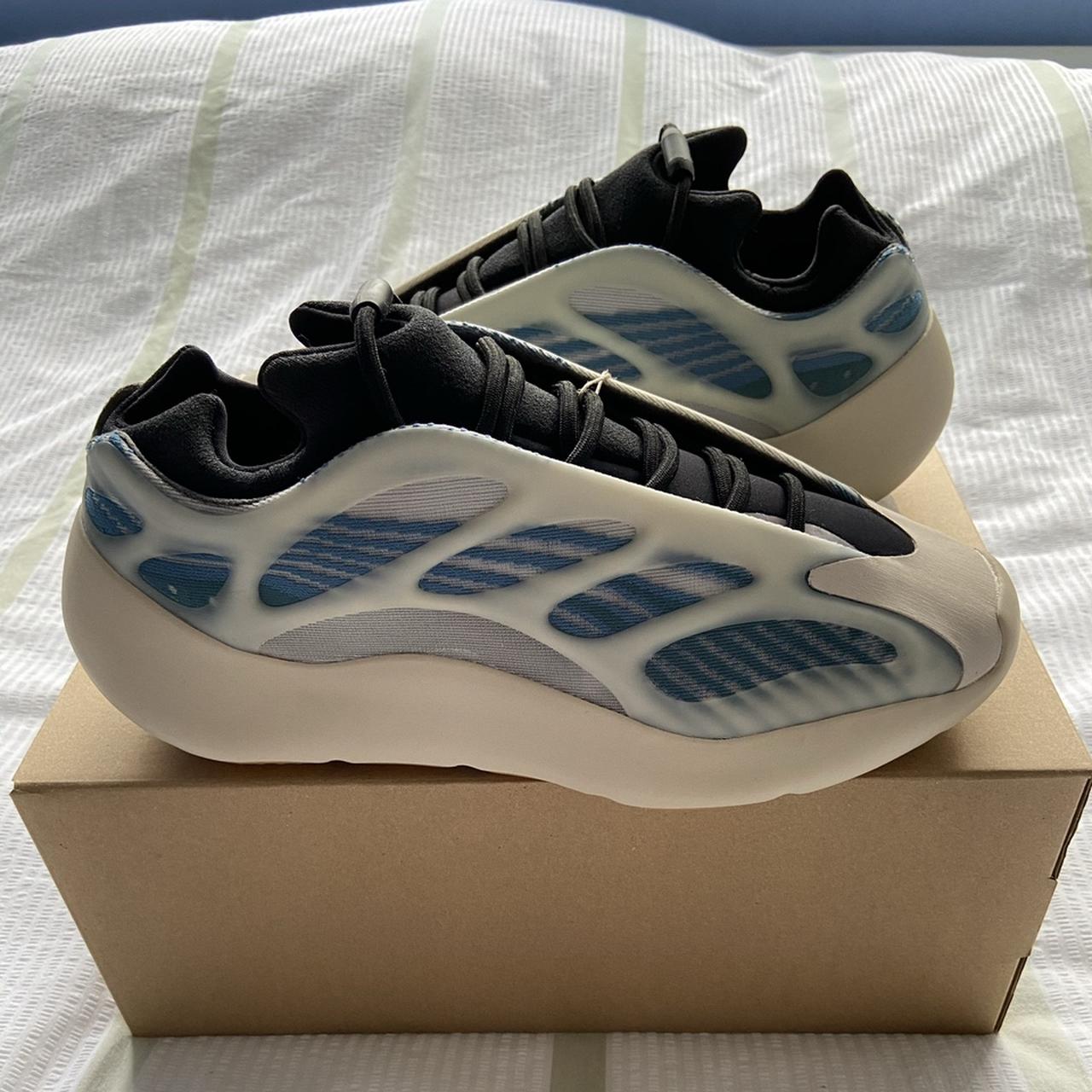 blue and white yeezy 700 v3