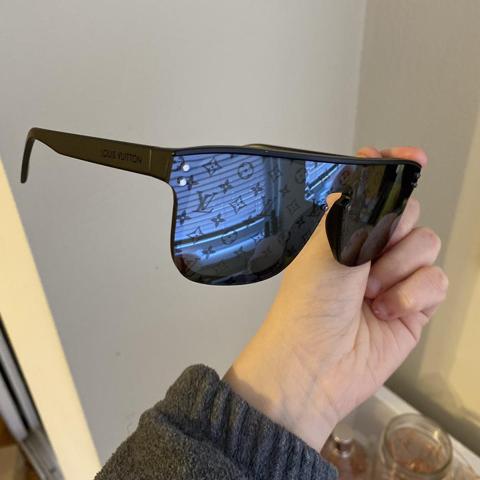 Sunglasses Louis Vuitton - Depop