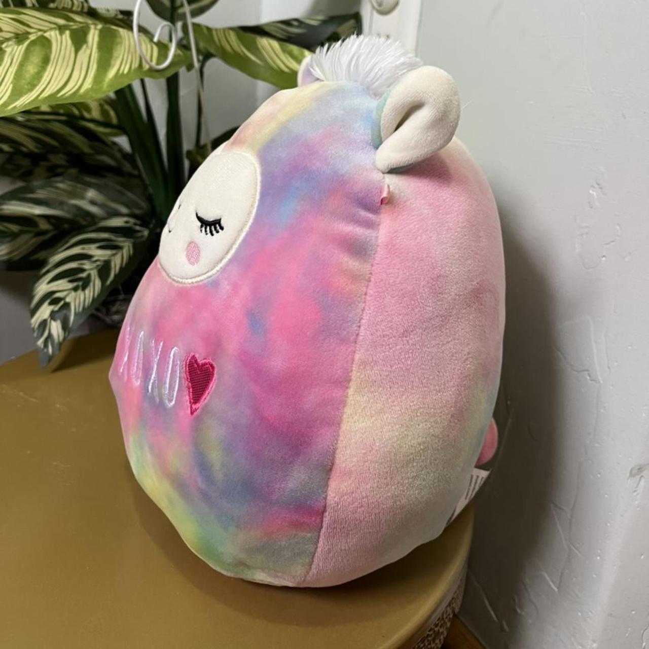 leslie the llama squishmallow