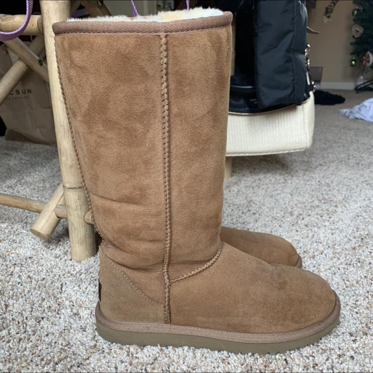 Womens SOLID COLOR uggs 65$ Variety of sizes Womens - Depop