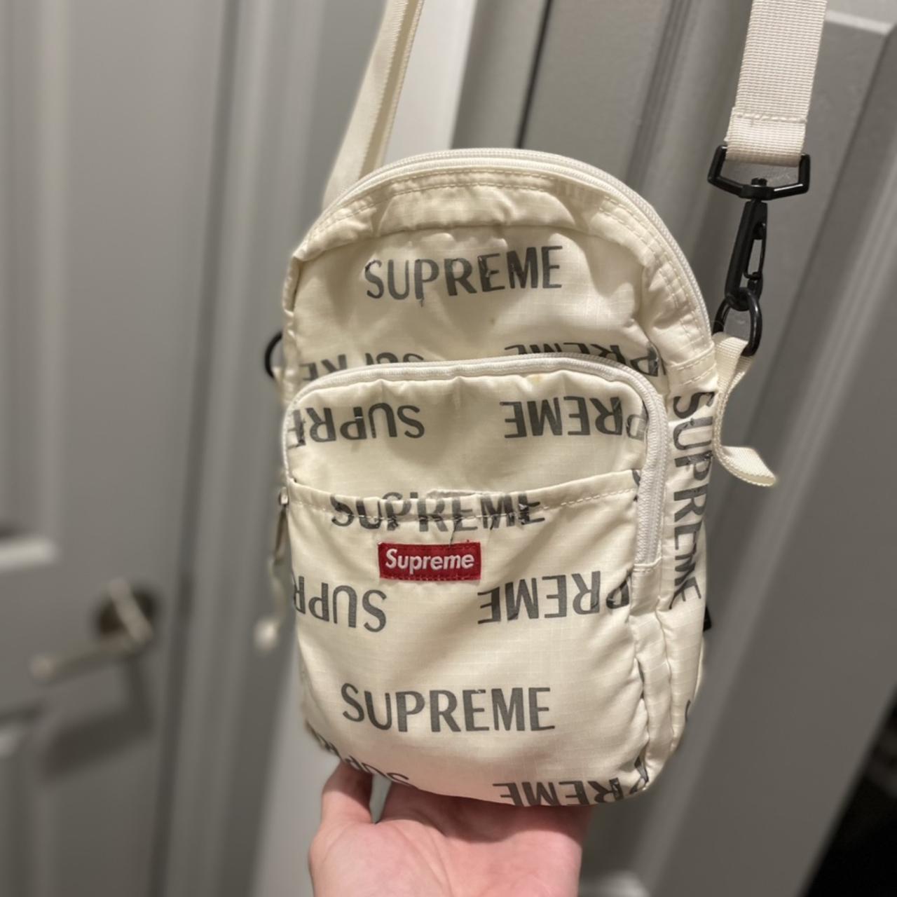 Supreme 3m hotsell shoulder bag