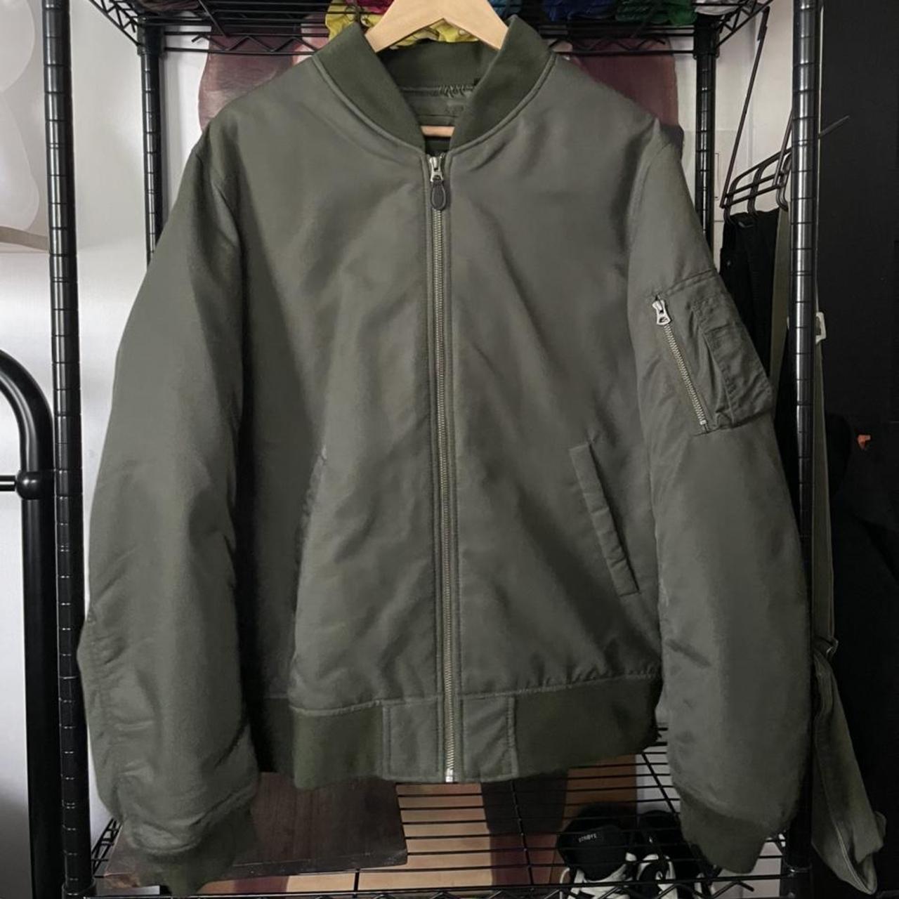 uniqlo green bomber jacket