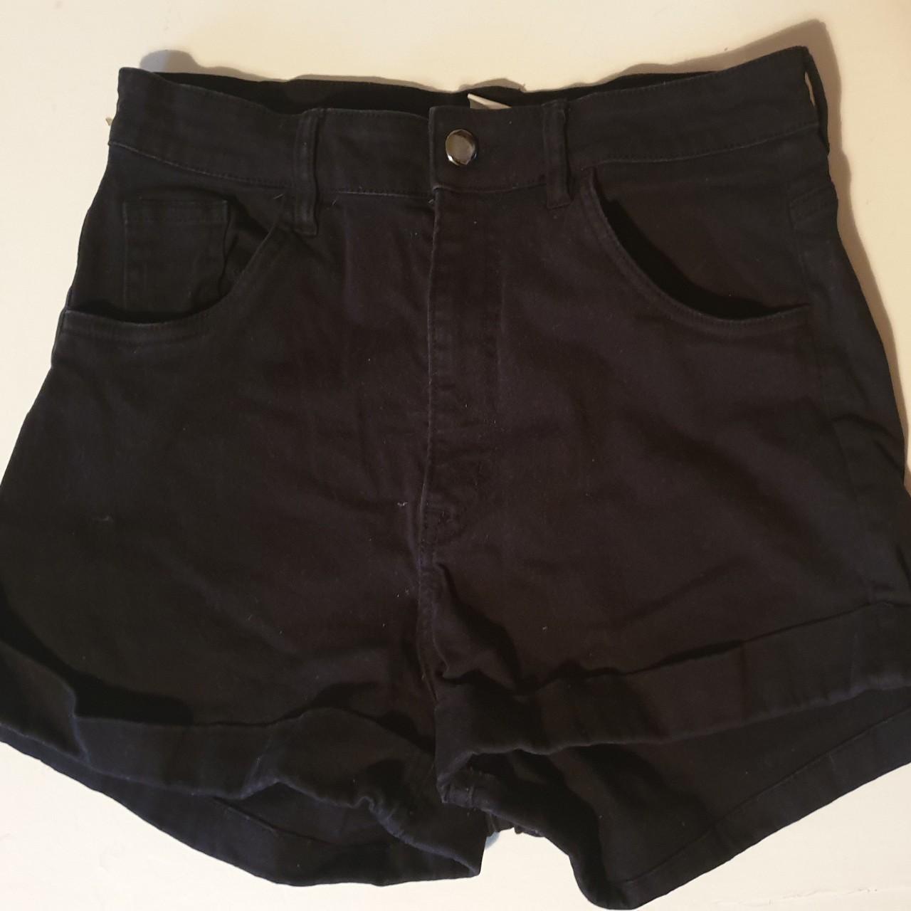 H&M Women's Black Shorts | Depop