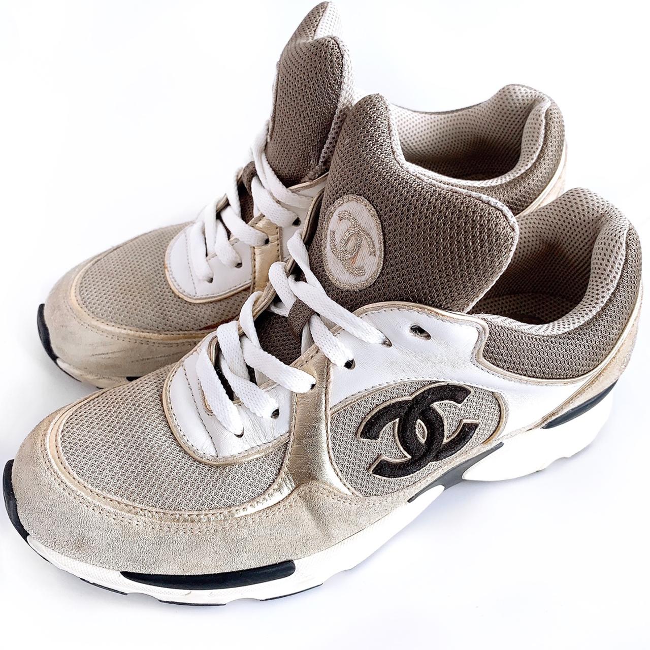 Leather trainers Chanel Khaki size 39 EU in Leather - 40944510