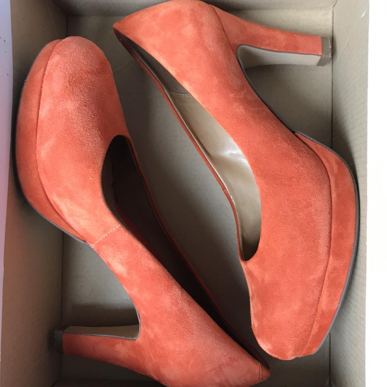 Clarks hot sale pumps orange