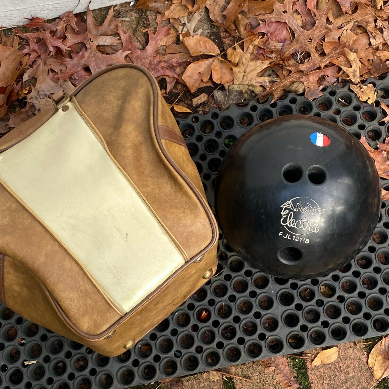 Vintage Bowling Bag Vintage Brunswick Bowling Ball - Depop