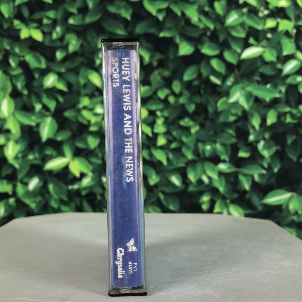 American Vintage Blue and White Cds-and-vinyl (3)