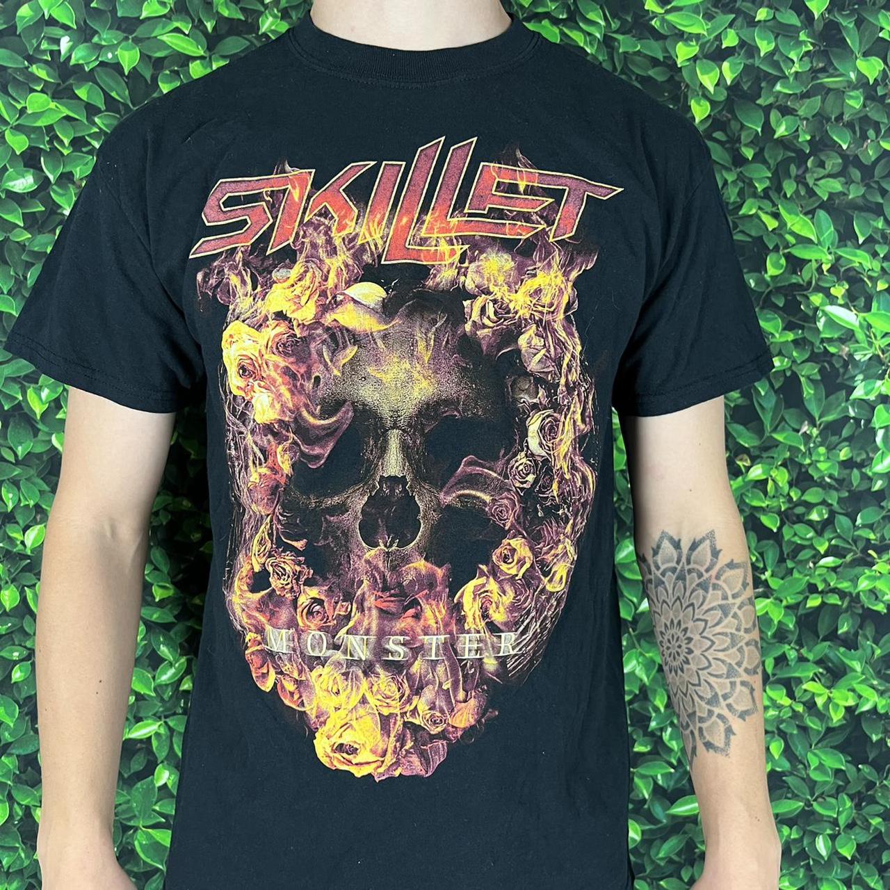 Product Image 1 - Y2K skillet monster skull graphic