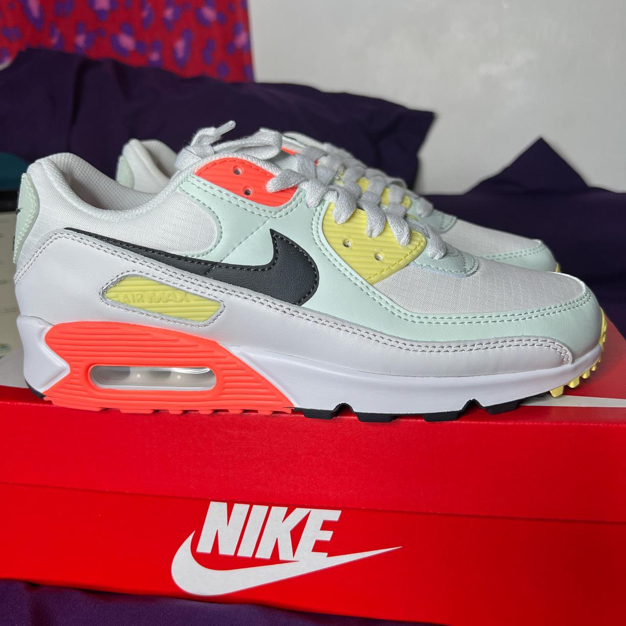 air max 90 summit white bright mango