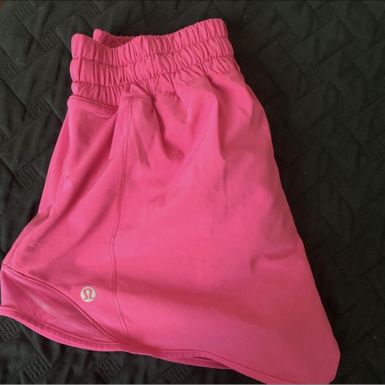Size 4 lululemon pow pink hotty hot shorts They are... - Depop