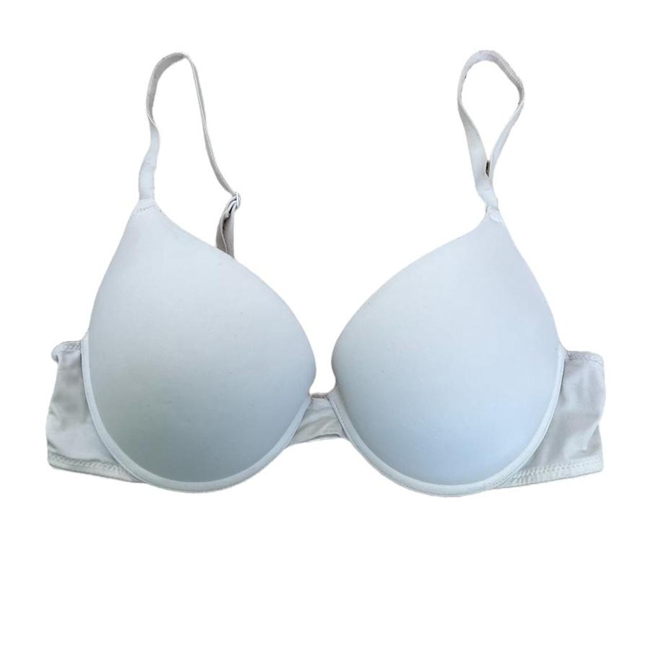 Victoria secret sports bra white Size:34C - Depop