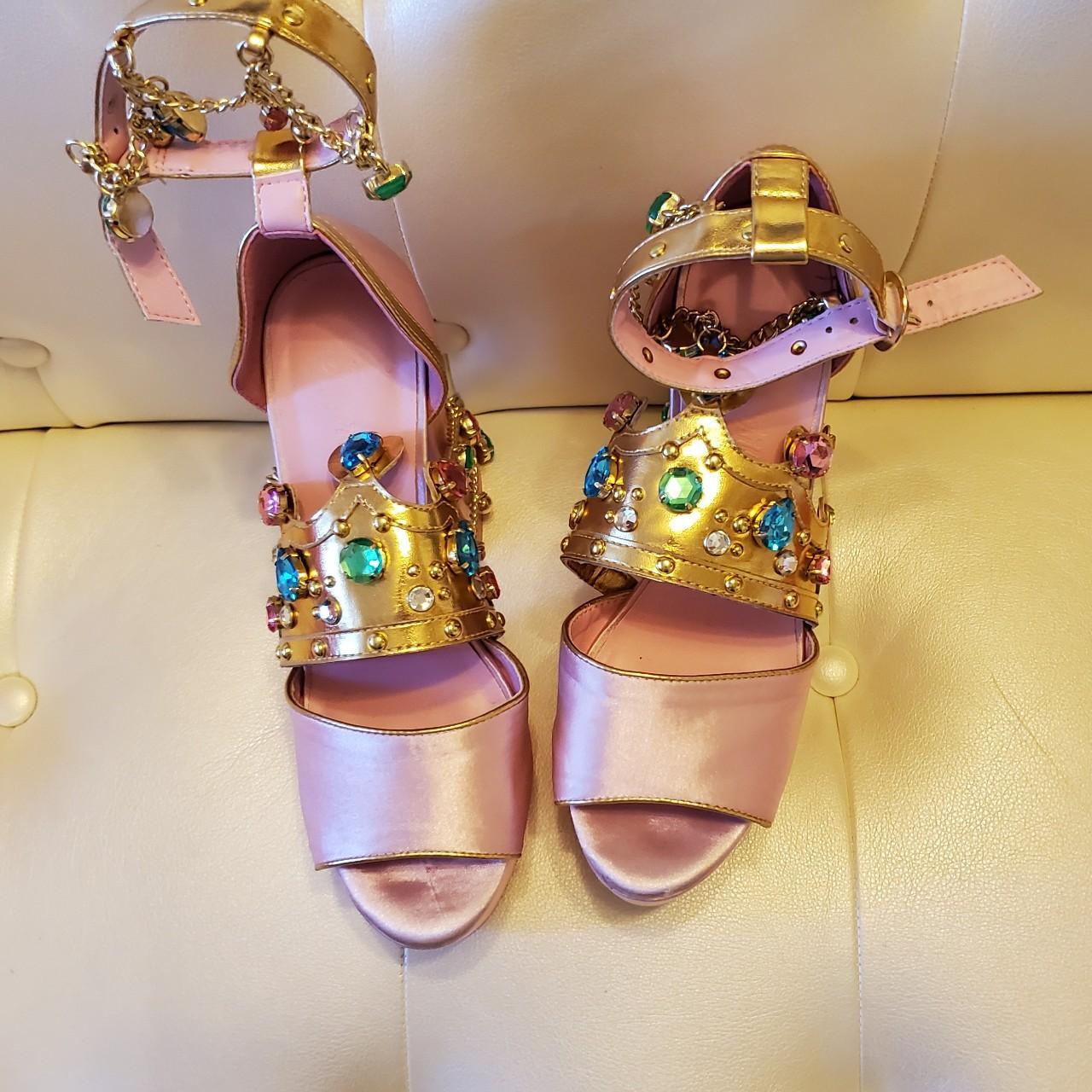 crowned charmer platform heels