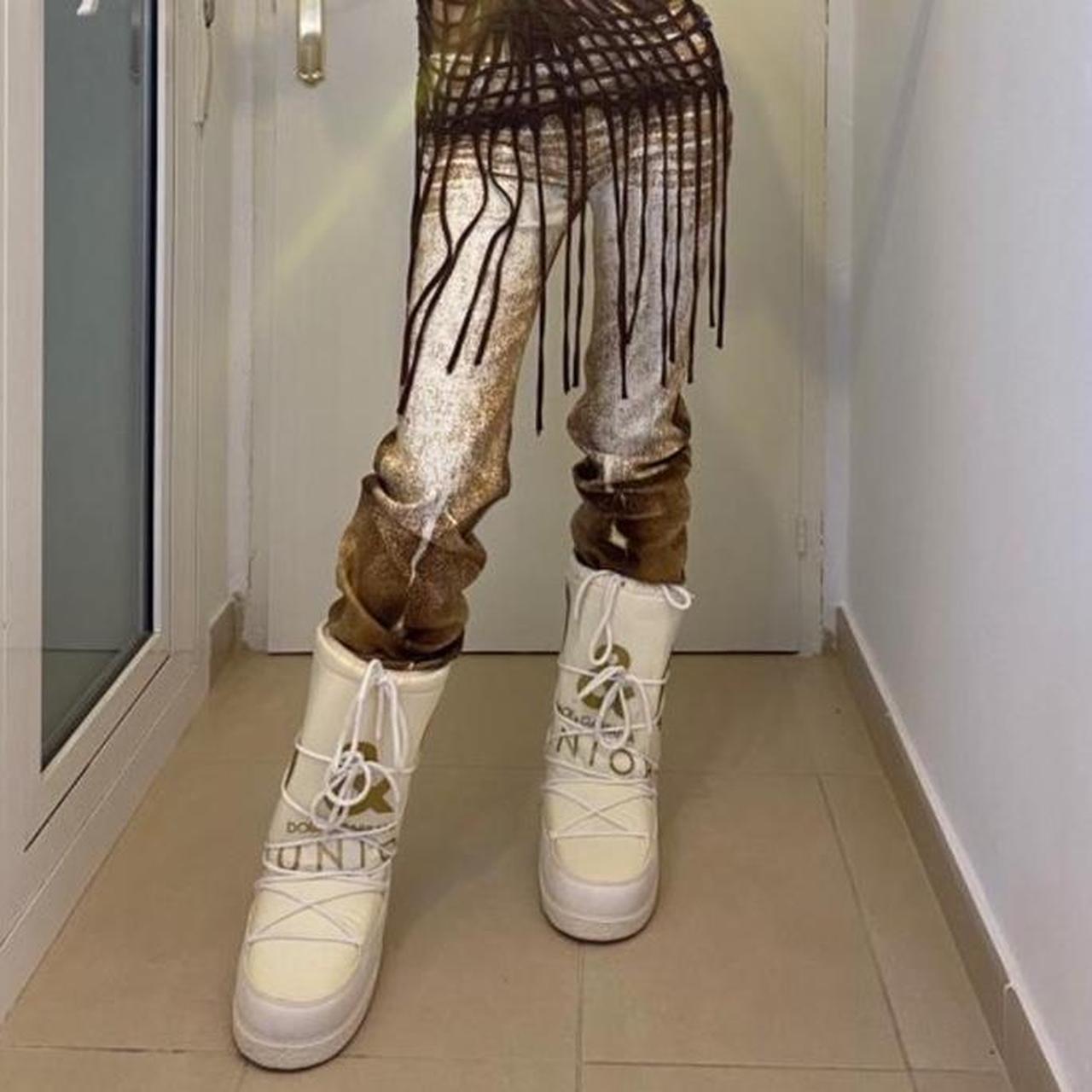 Dolce&Gabbana D&G junior snow boots in pristine... Depop