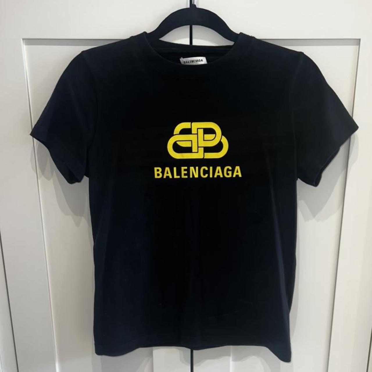 Balenciaga Women's T-shirt | Depop