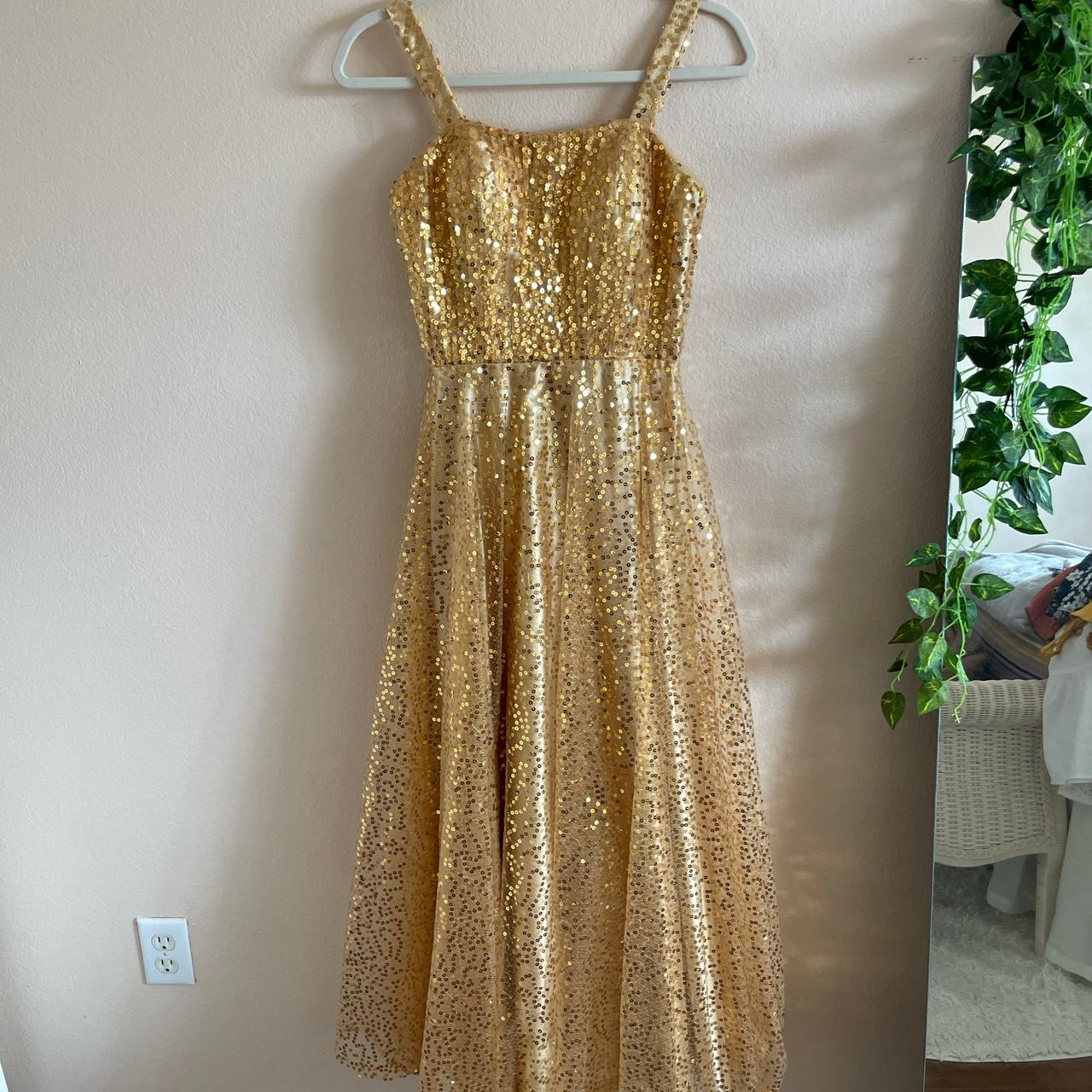 & Other Stories Women's Cream and Gold Dress | Depop