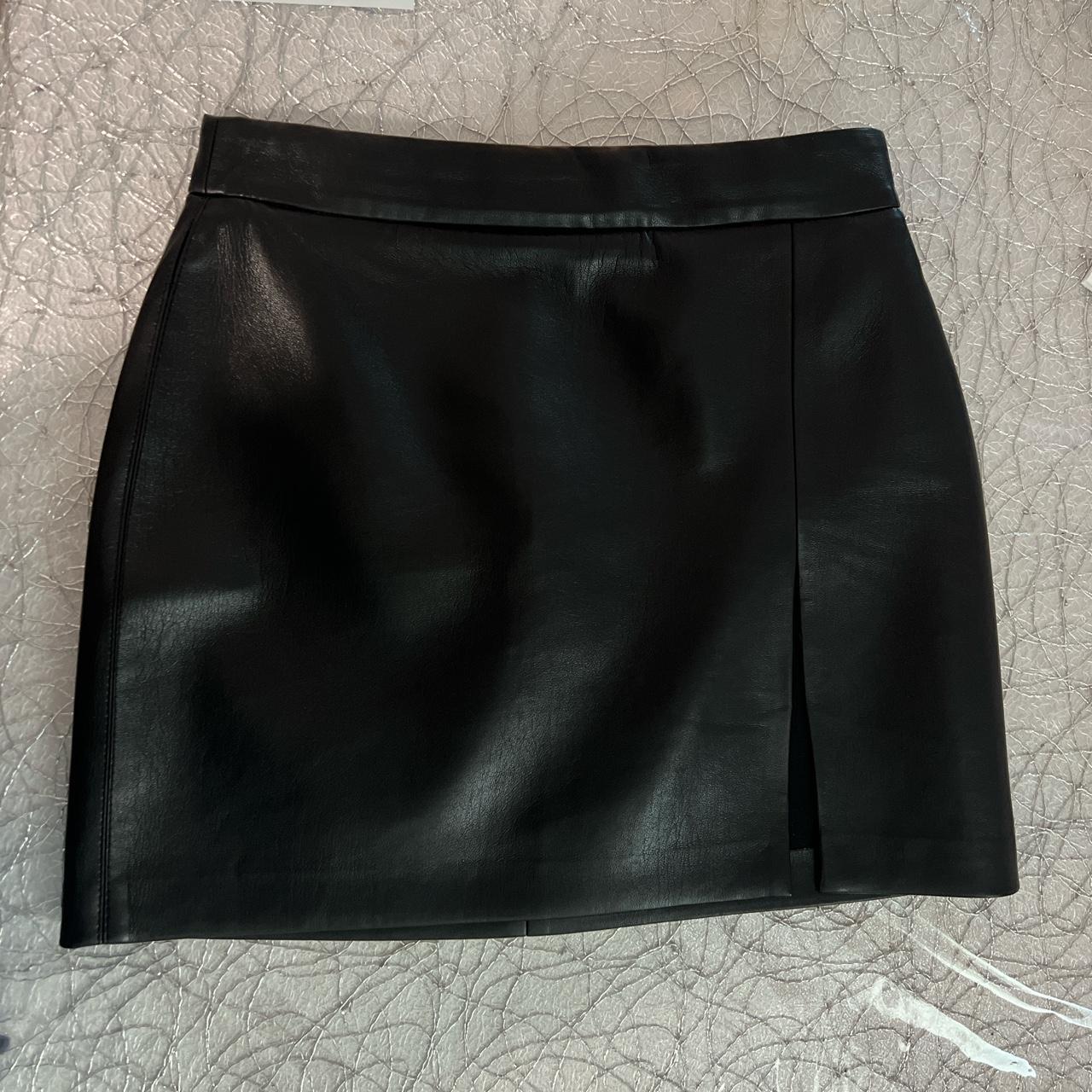 Aritzia Patio Mini Skirt. Size Four. Formerly called... - Depop