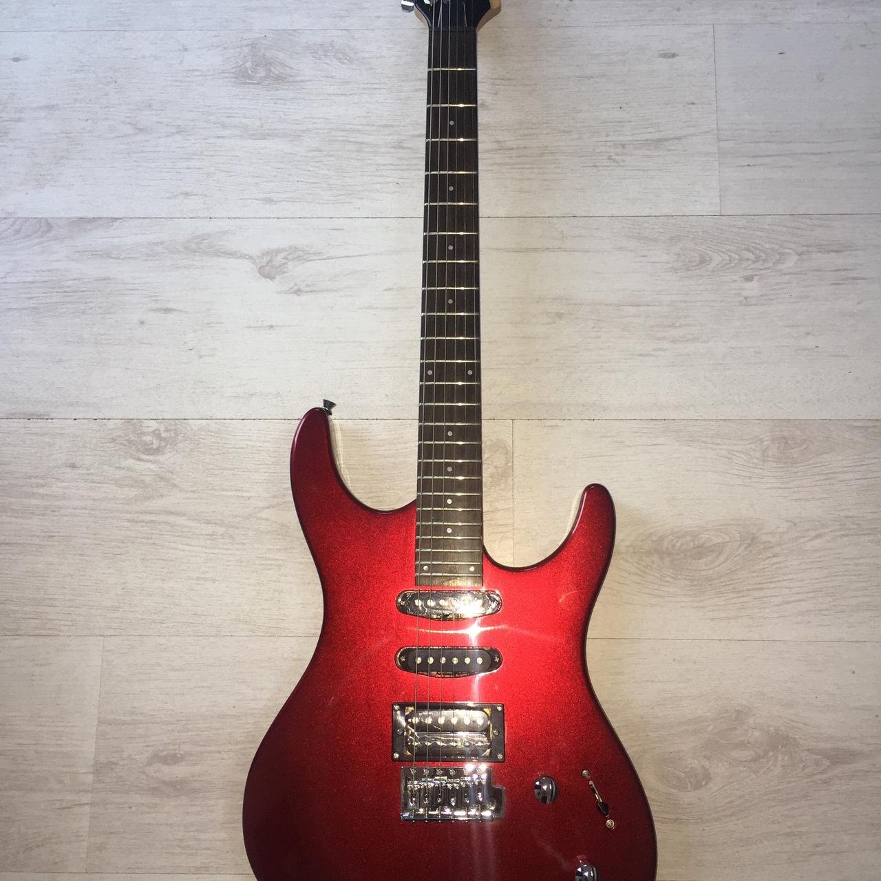 Washburn RX10 in metallic red, , mint condition, used...