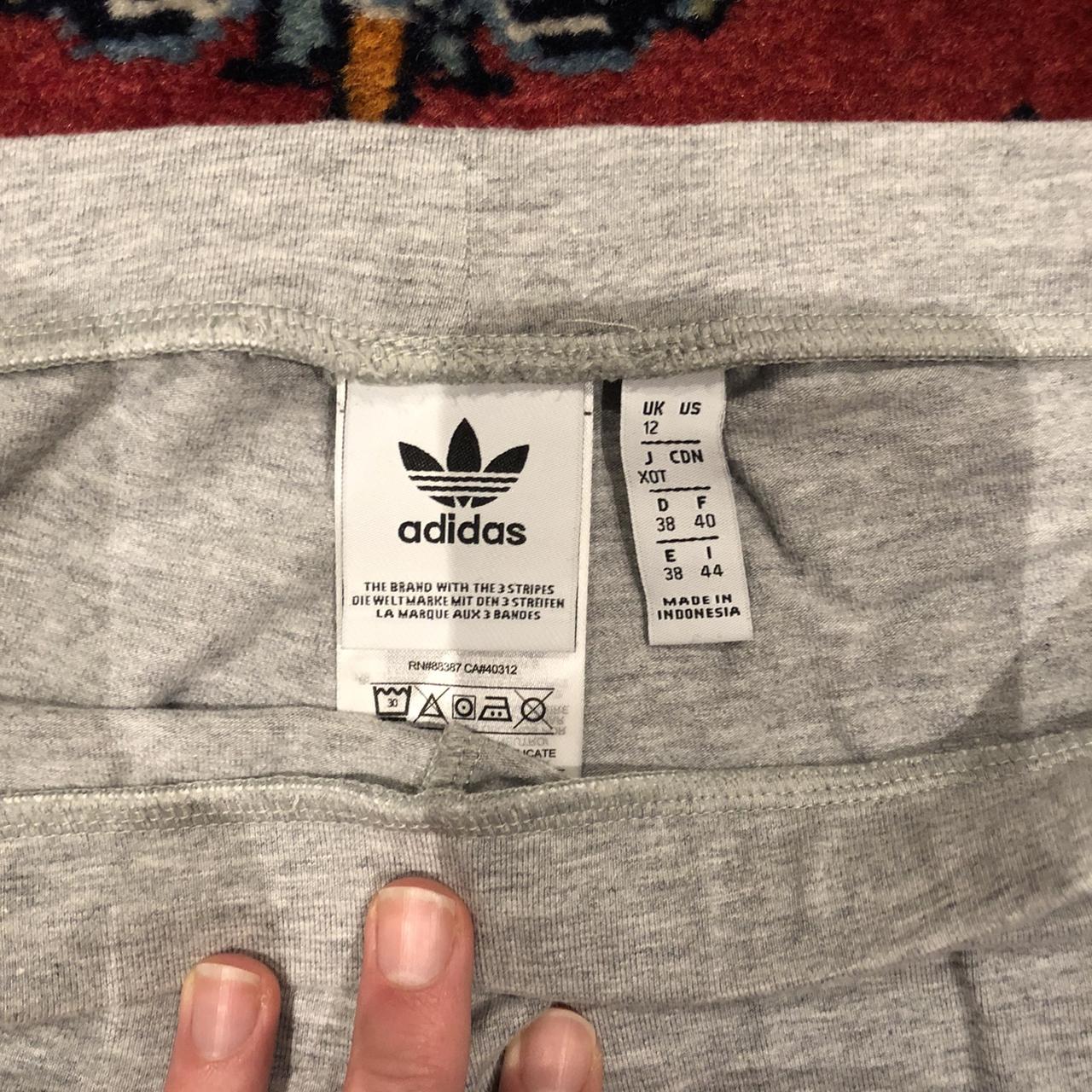 Adidas Women's Grey Leggings | Depop