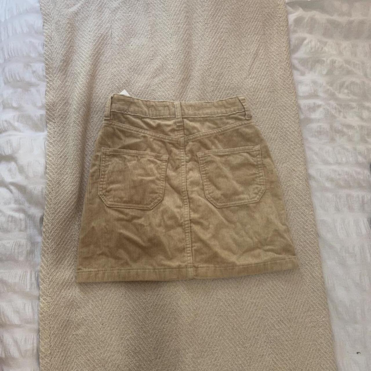 Hollister Co. Women's Tan Skirt Depop